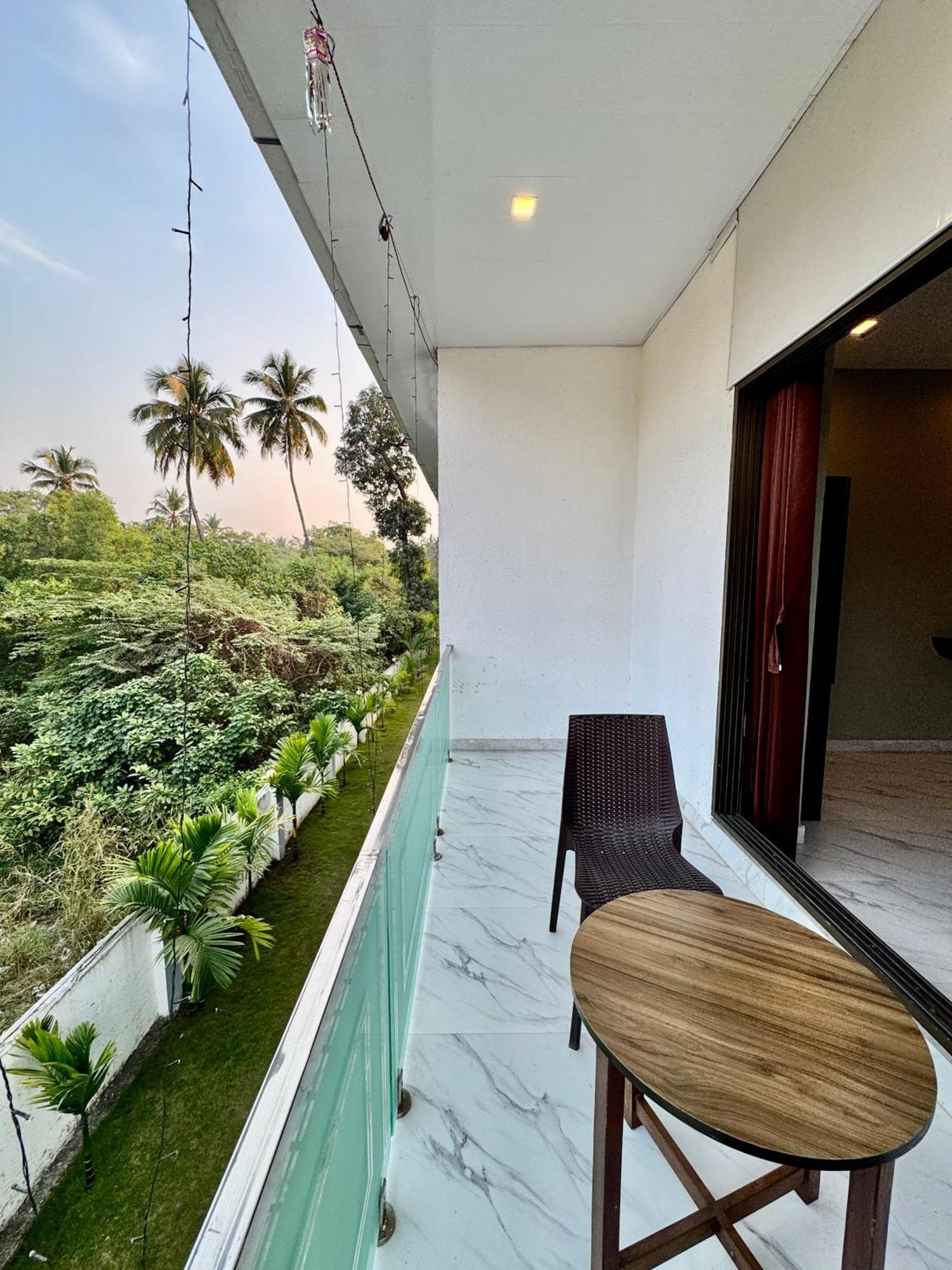 Golden Pearl Resort By Gemstone Hospitality Alibag Exterior foto