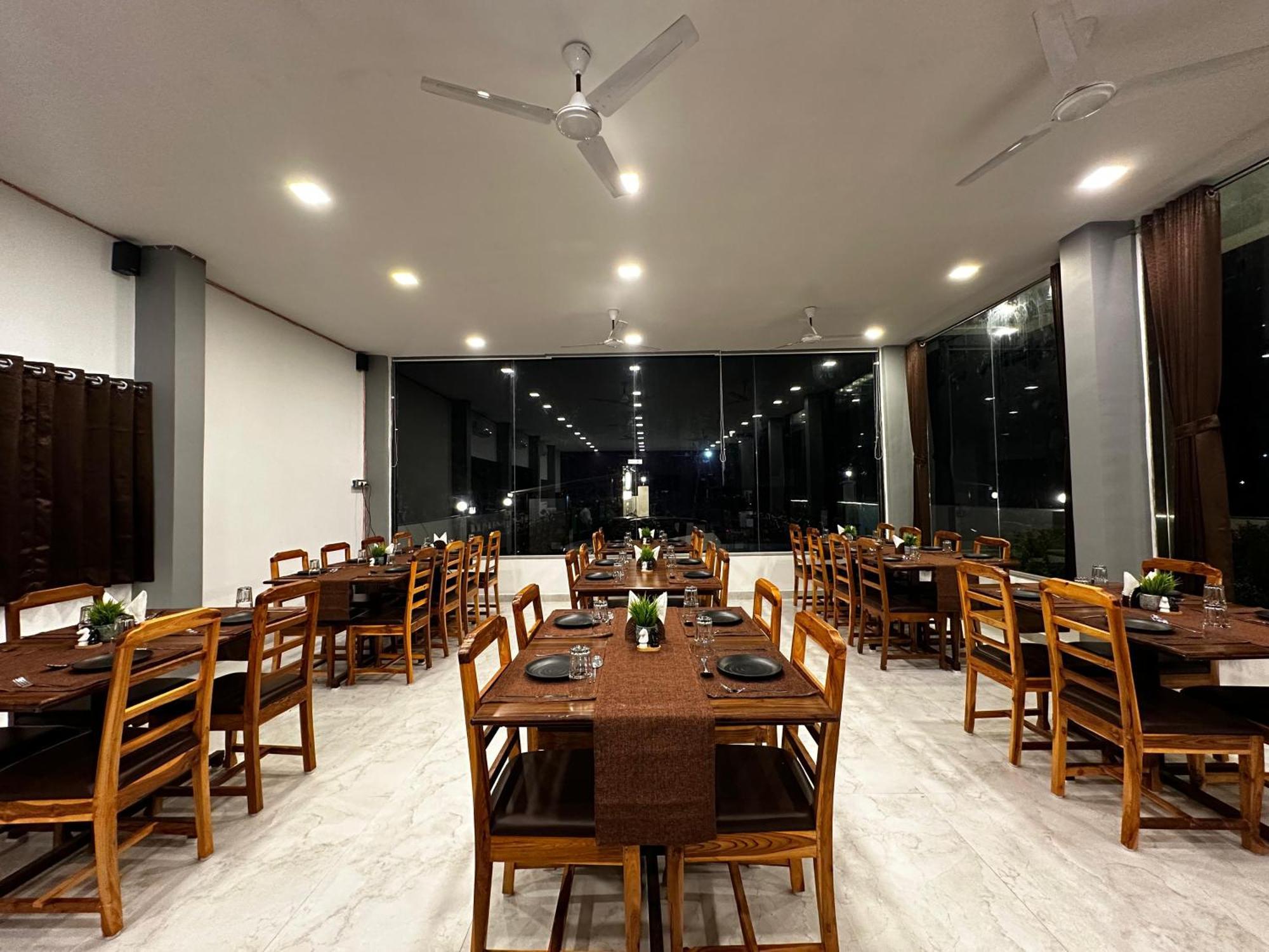 Golden Pearl Resort By Gemstone Hospitality Alibag Exterior foto
